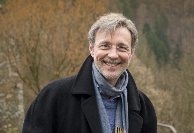 Thom Hartmann